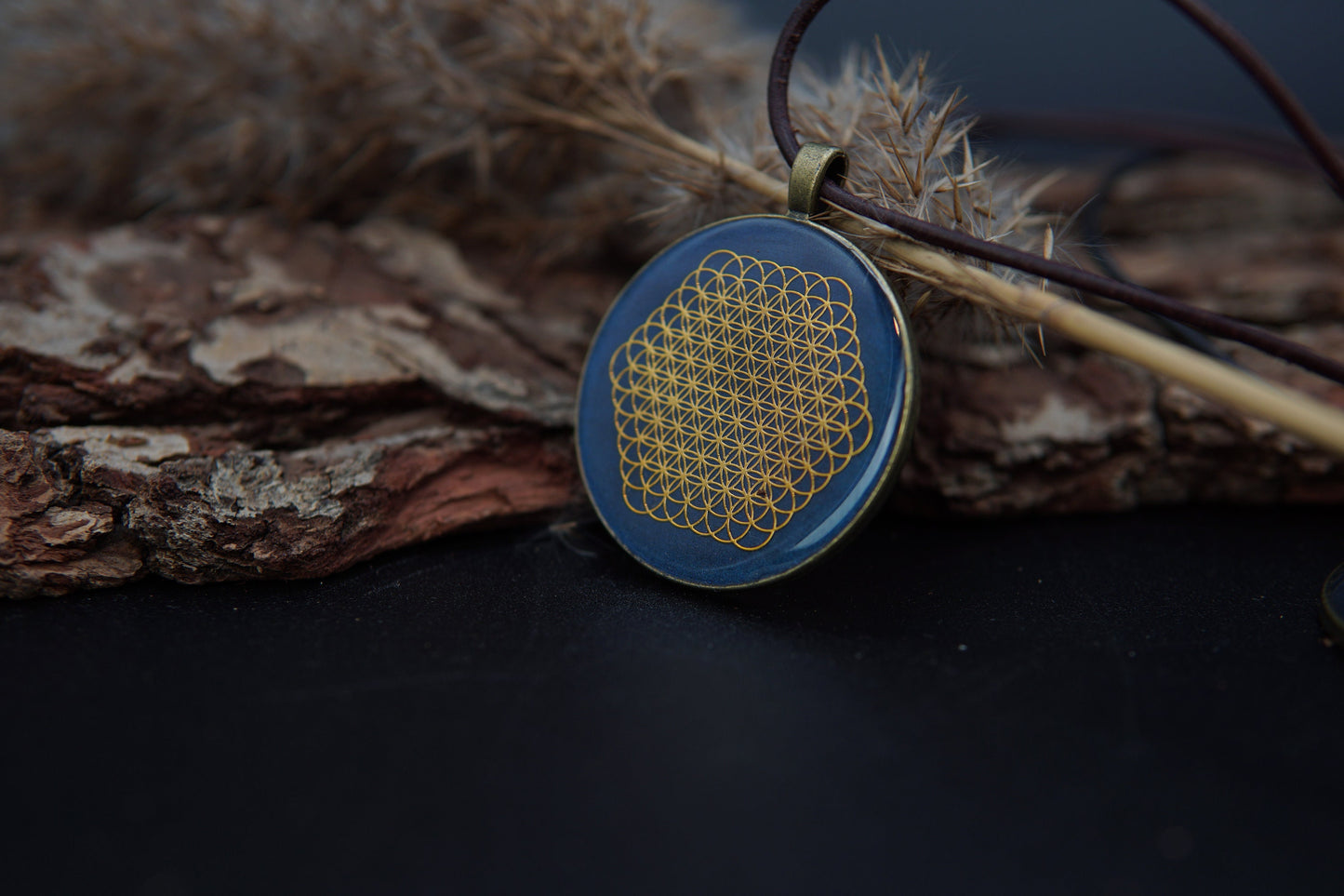 Blume des Lebens Orgonit Amulett – Talisman für Frauen – Blau Bronze Design