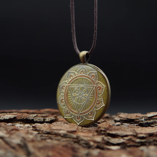 Solarplexus Chakra Orgonit – Energieamulett für Stärke & Selbstbewusstsein