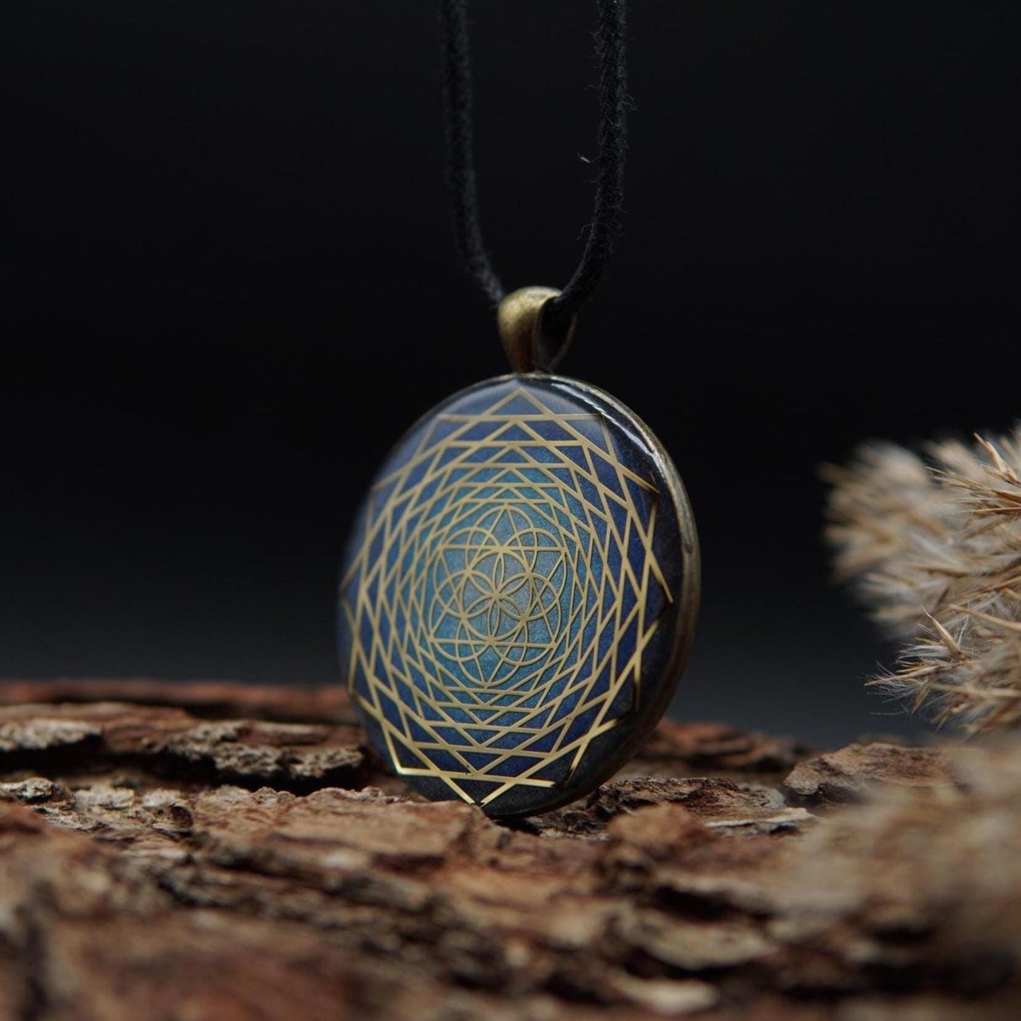 Energie-Amulett aus Orgonit – Handgefertigtes Unikat mit starker Schutzwirkung
