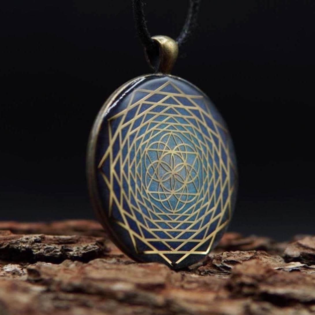 Energie-Amulett aus Orgonit – Handgefertigtes Unikat mit starker Schutzwirkung