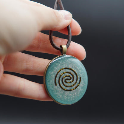 Orgonit Anhänger – Kosmische Spirale für Lichtarbeit, Prana & Schutz (Grün Bronze)